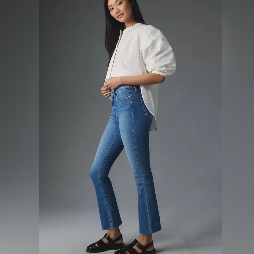 PAIGE Colette Crop Flare Raw Hem Jeans Sz 30
Anthropologie Medium Wash, Stretch